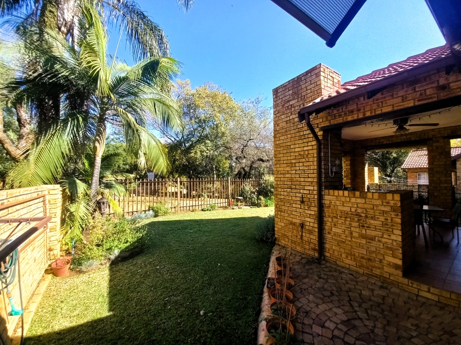 3 Bedroom Property for Sale in Safari Gardens North West